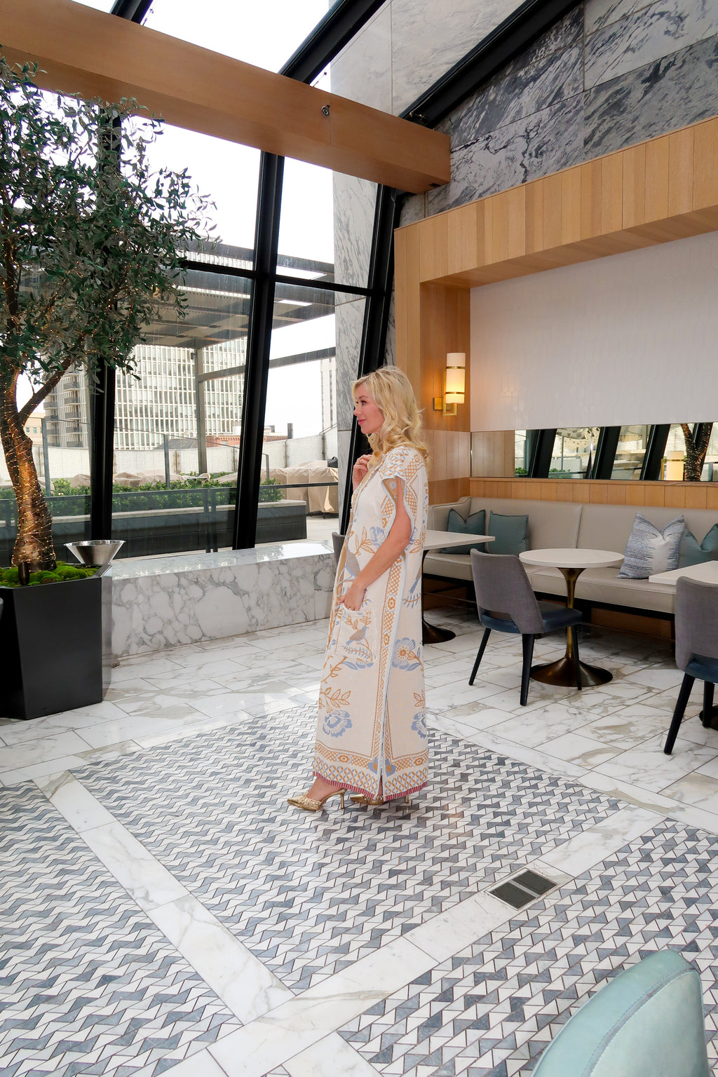 The Mrs. Marvelous Coastal Caftan – Elegant Statement Resort Wear
